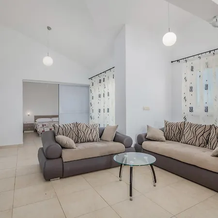 Apartment Lovely Apartment In Salatici With Kitchen *