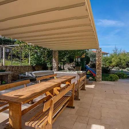 Amazing In Salatici Appartement