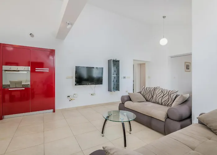 Amazing Apartment In Salatici Salatic