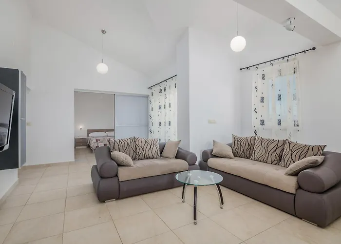 Apartman Amazing Apartment In Salatici *